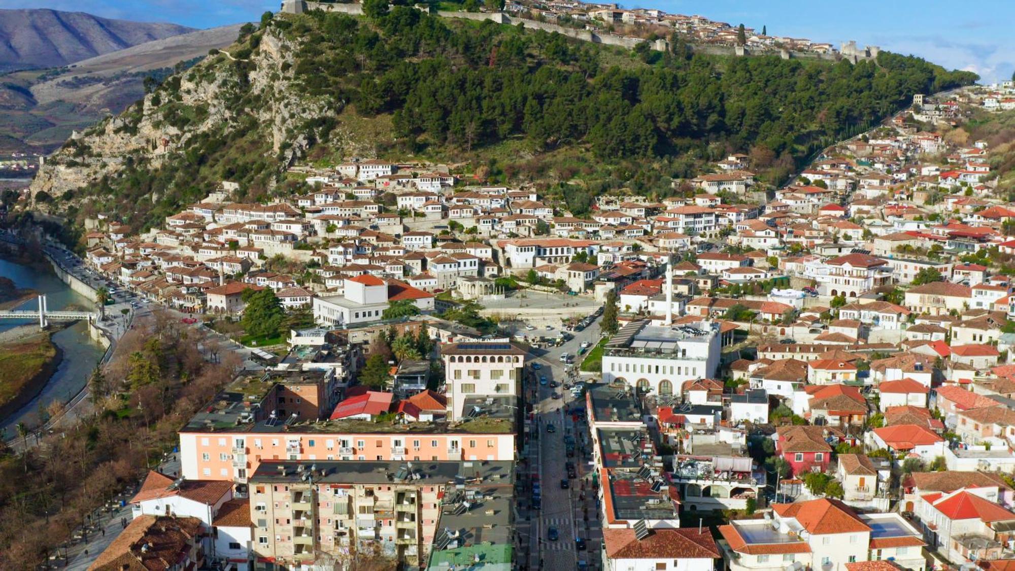 Merko Hotel Berat Eksteriør bilde