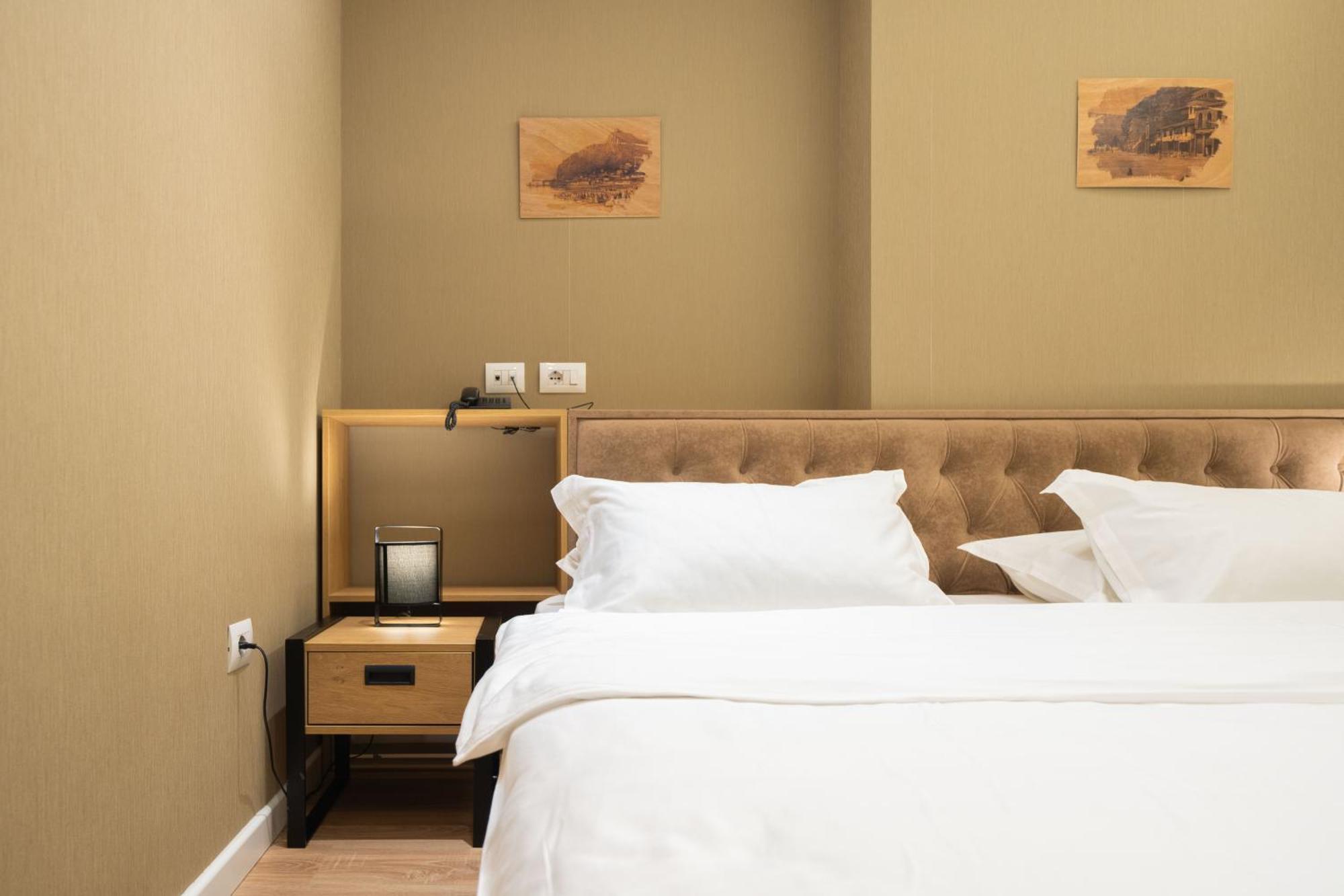 Merko Hotel Berat Eksteriør bilde