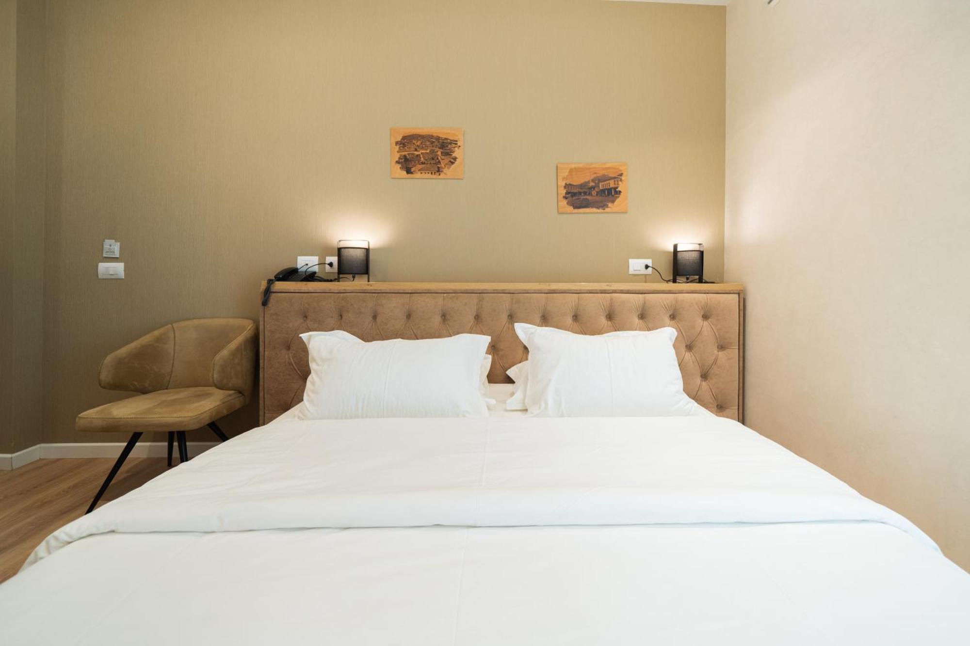 Merko Hotel Berat Eksteriør bilde