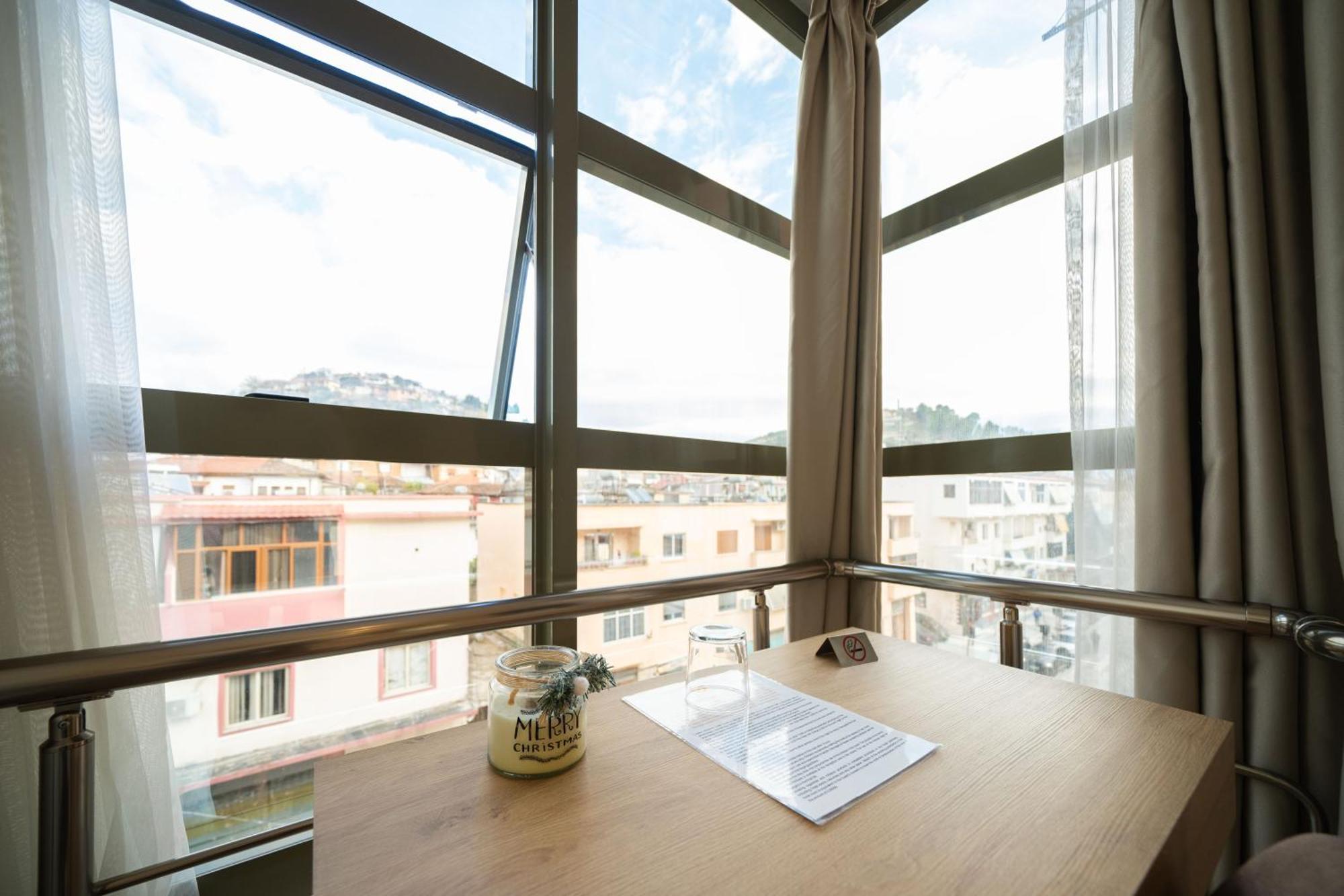 Merko Hotel Berat Eksteriør bilde