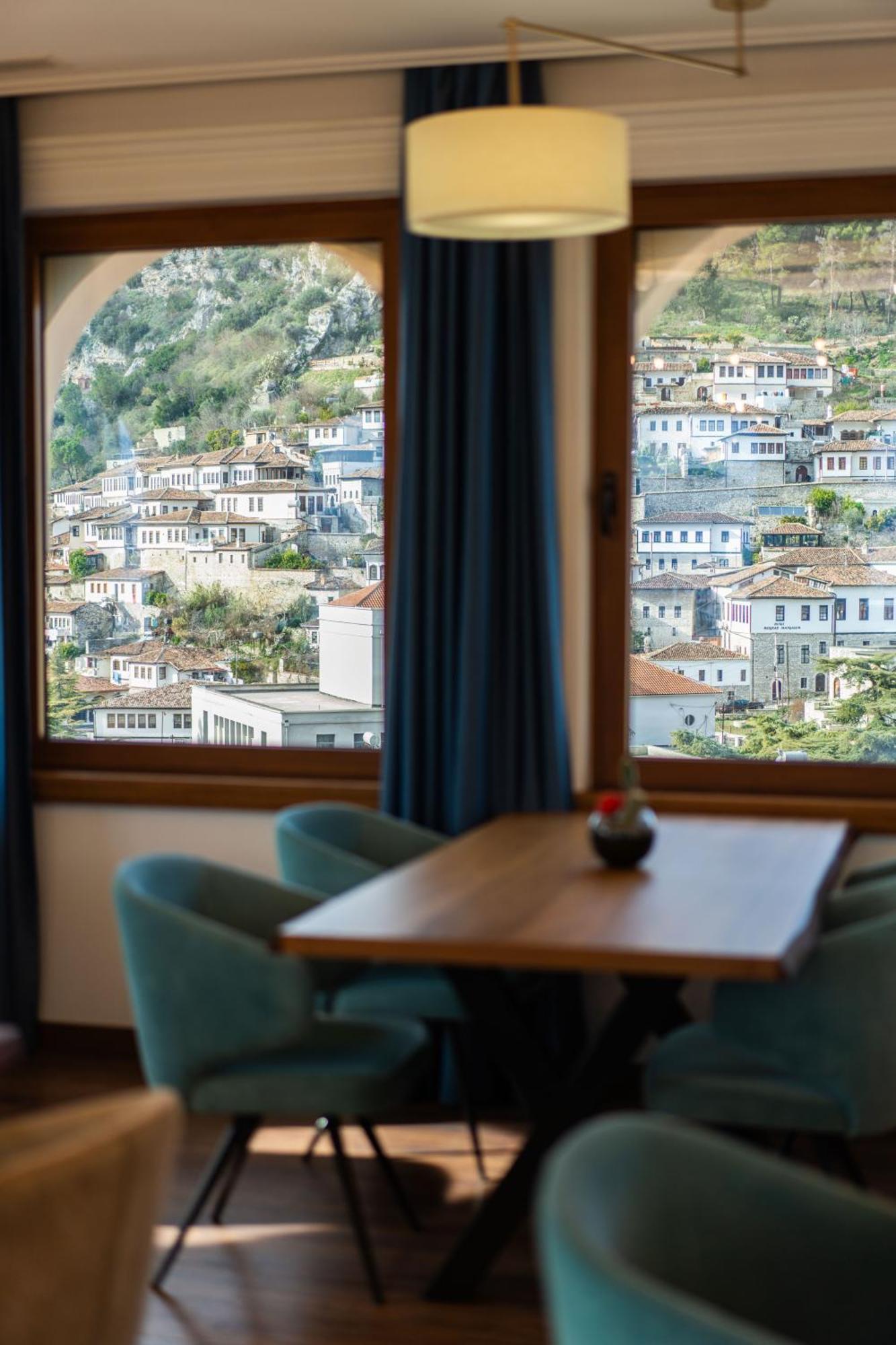 Merko Hotel Berat Eksteriør bilde